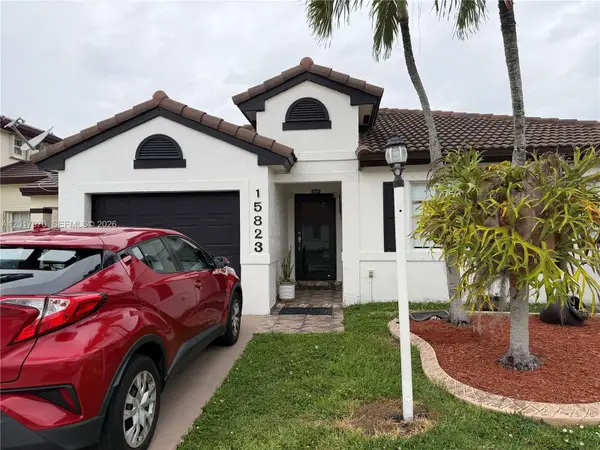 15823 SW 82nd St, Miami, FL 33193