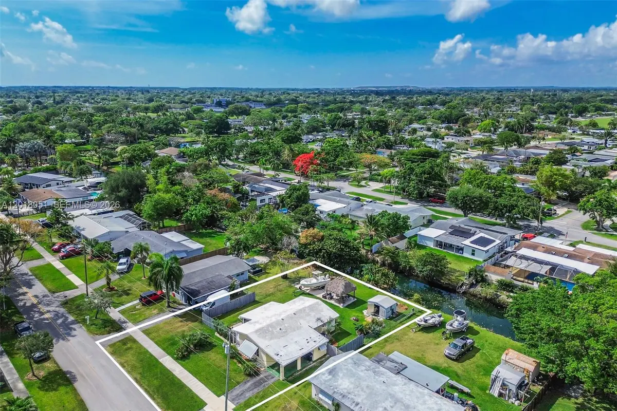 9940 Belgrade Rd, Cutler Bay, FL 33157 - #1