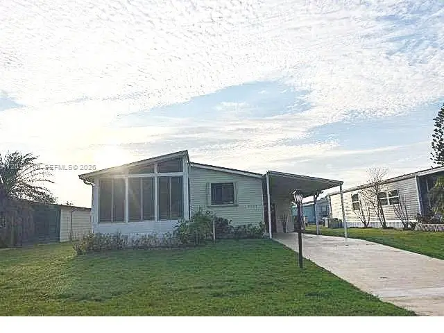 8208 W Bitterbush Ln, Port Saint Lucie, FL 34952 - #1