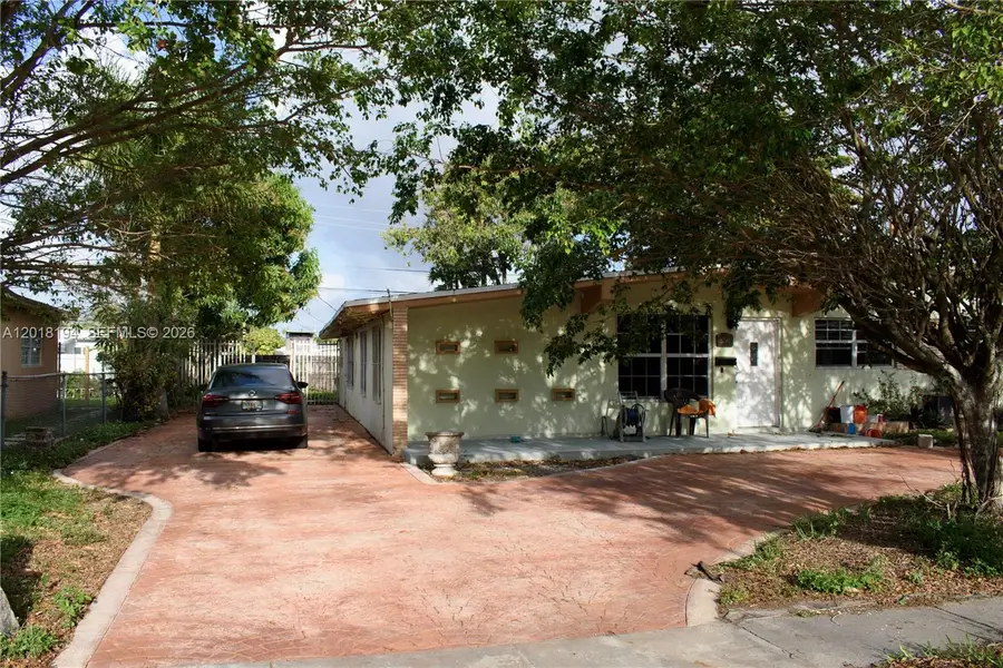 5349 W 14th Ln, Hialeah, FL 33012 - #2