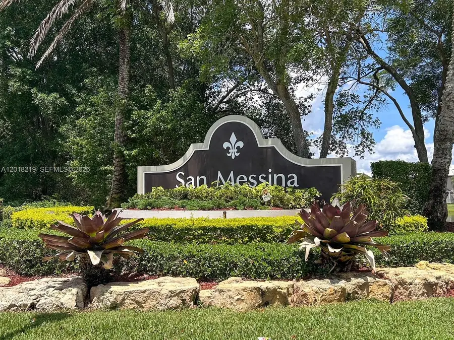 2042 Madeira Dr, Weston, FL 33327 - #2