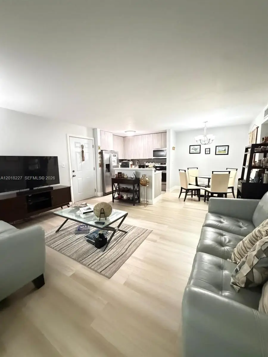 761 NE 199th St #102, Miami, FL 33179 - #2