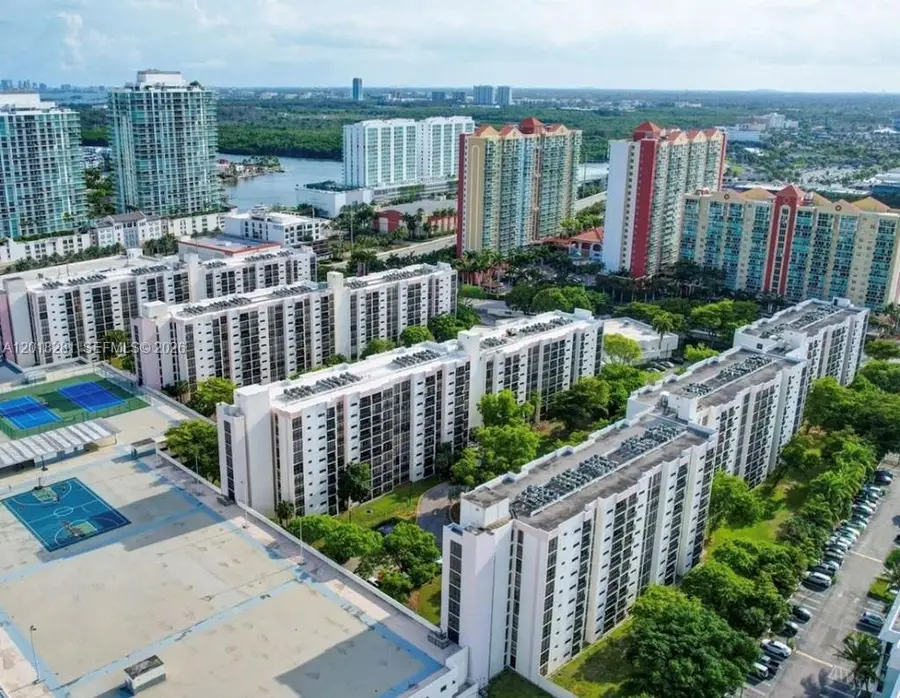 16909 N Bay Rd #601, Sunny Isles Beach, FL 33160 - #2