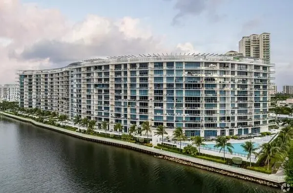 3250 NE 188th St #408, Aventura, FL 33180