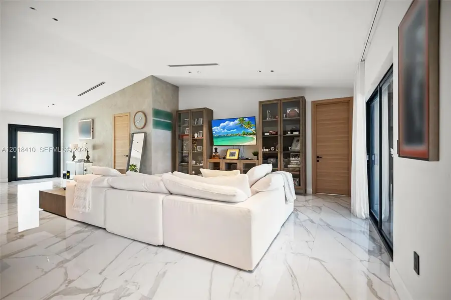 16431 NE 34th Ave, North Miami Beach, FL 33160 - #2