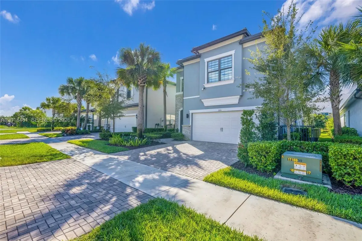 2454 Primrose Pl, Oakland Park, FL 33309 - #1