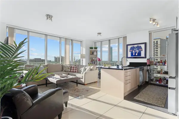 1111 SW 1st Ave #2925-N, Miami, FL 33130