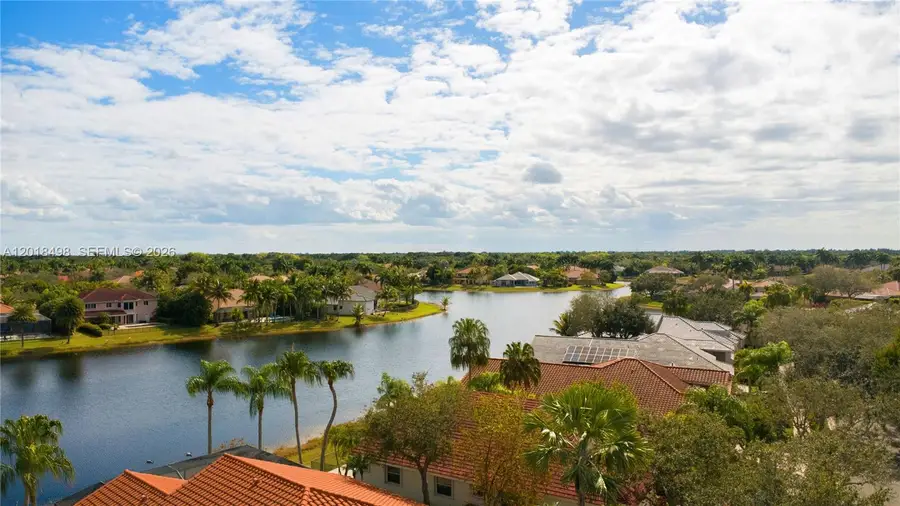 2621 Oakbrook Ln, Weston, FL 33332 - #2