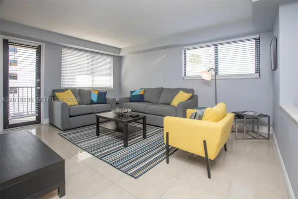 Address Withheld By Seller, Hallandale Beach, FL 33009