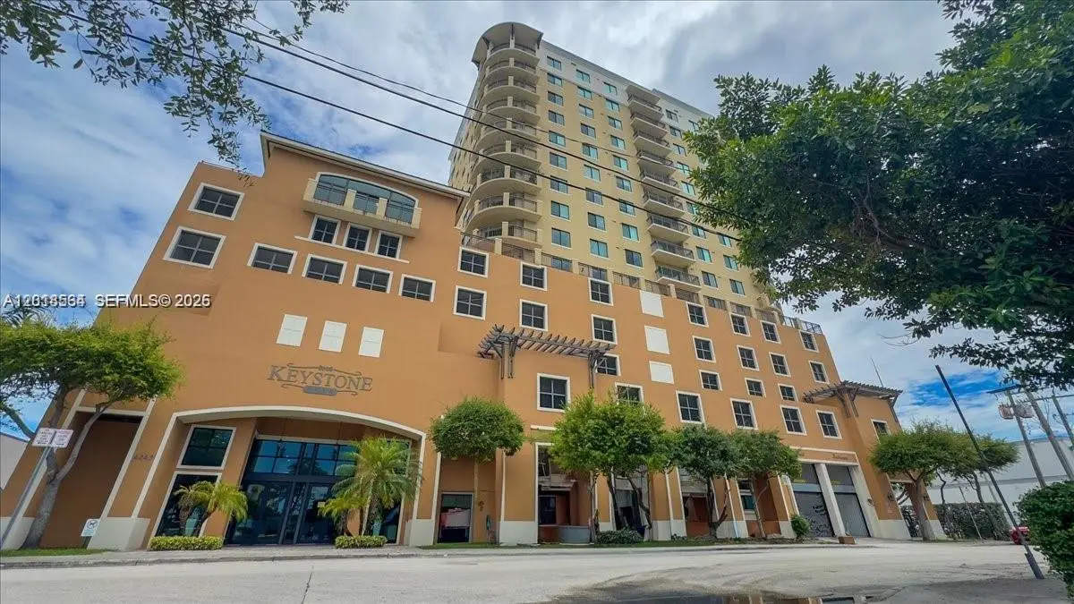 4242 NW 2nd St #1608, Miami, FL 33126 - #1