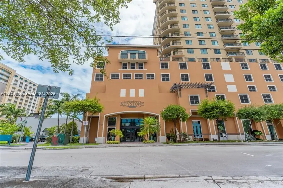 4242 NW 2nd St #1608, Miami, FL 33126 - #2