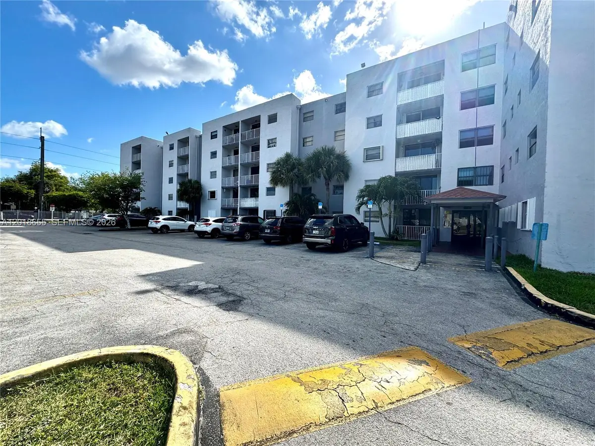 8145 NW 7th St #404, Miami, FL 33126 - #1