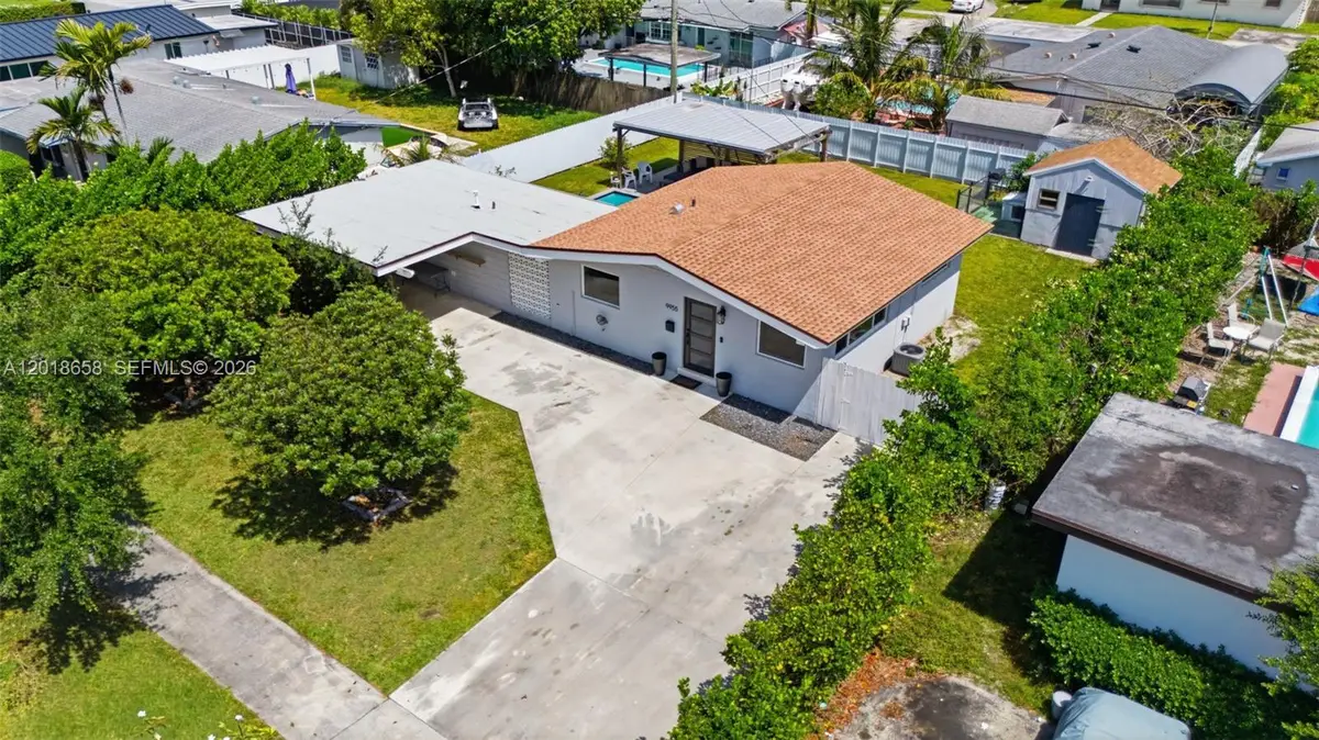 9955 SW 215th St, Cutler Bay, FL 33189 - #1