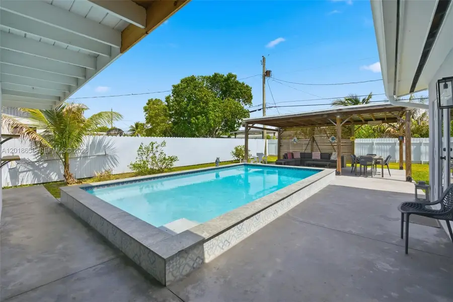 9955 SW 215th St, Cutler Bay, FL 33189 - #2