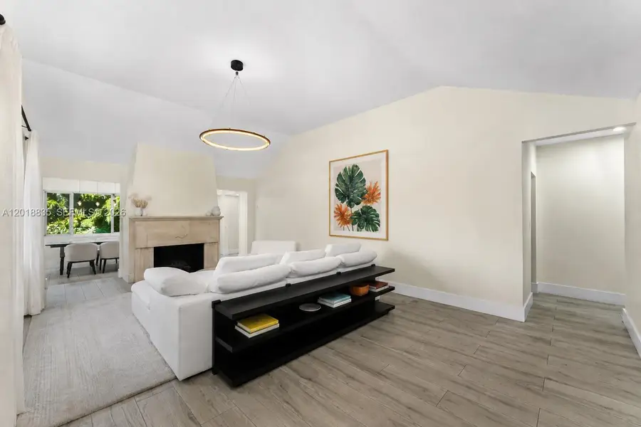 597 NE 93rd St, Miami Shores, FL 33138 - #2
