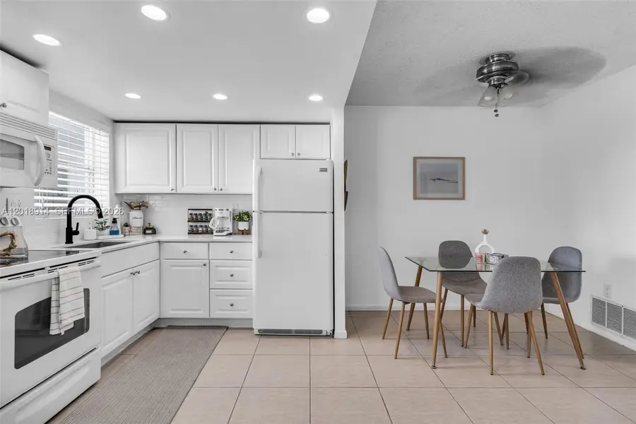 1720 Jefferson St #306, Hollywood, FL 33020 - #2