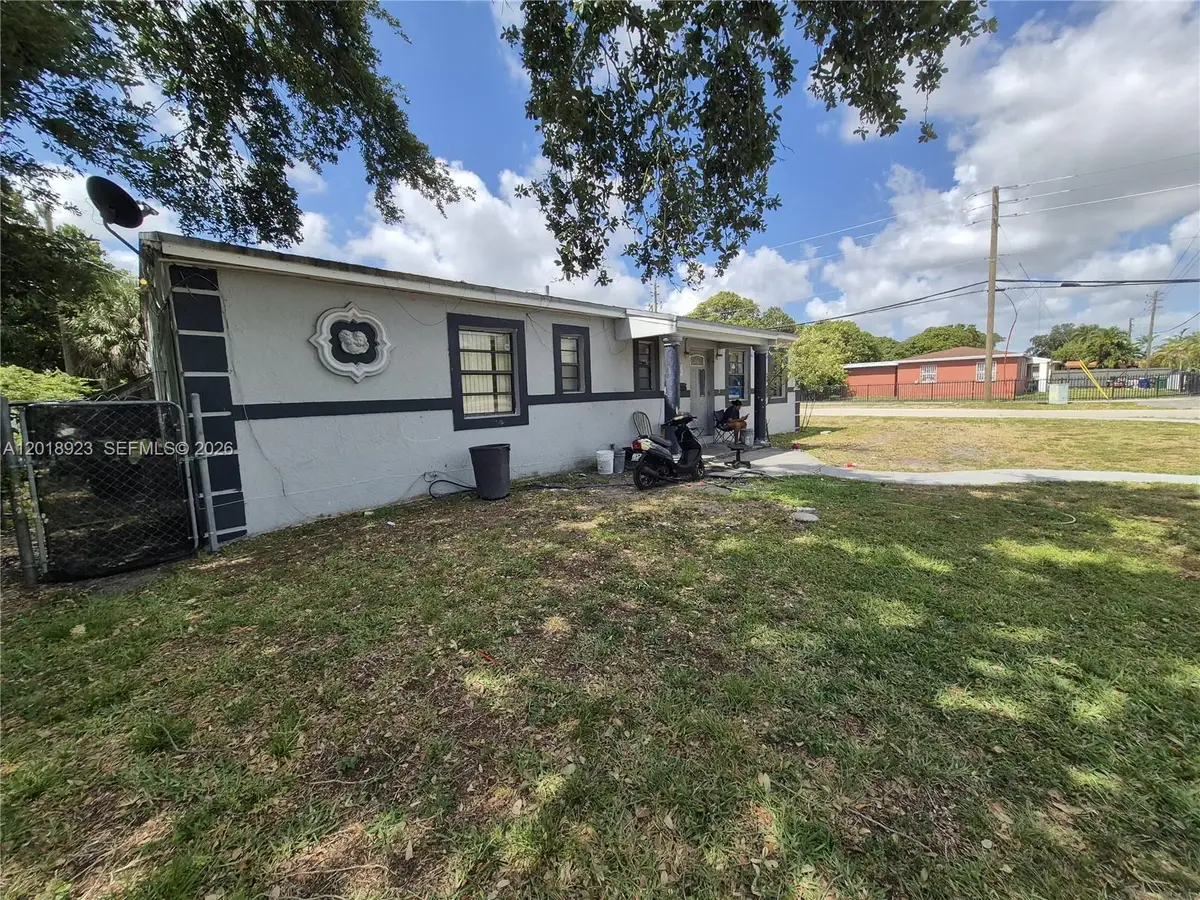 290 NW 191st St, Miami Gardens, FL 33169 - #1