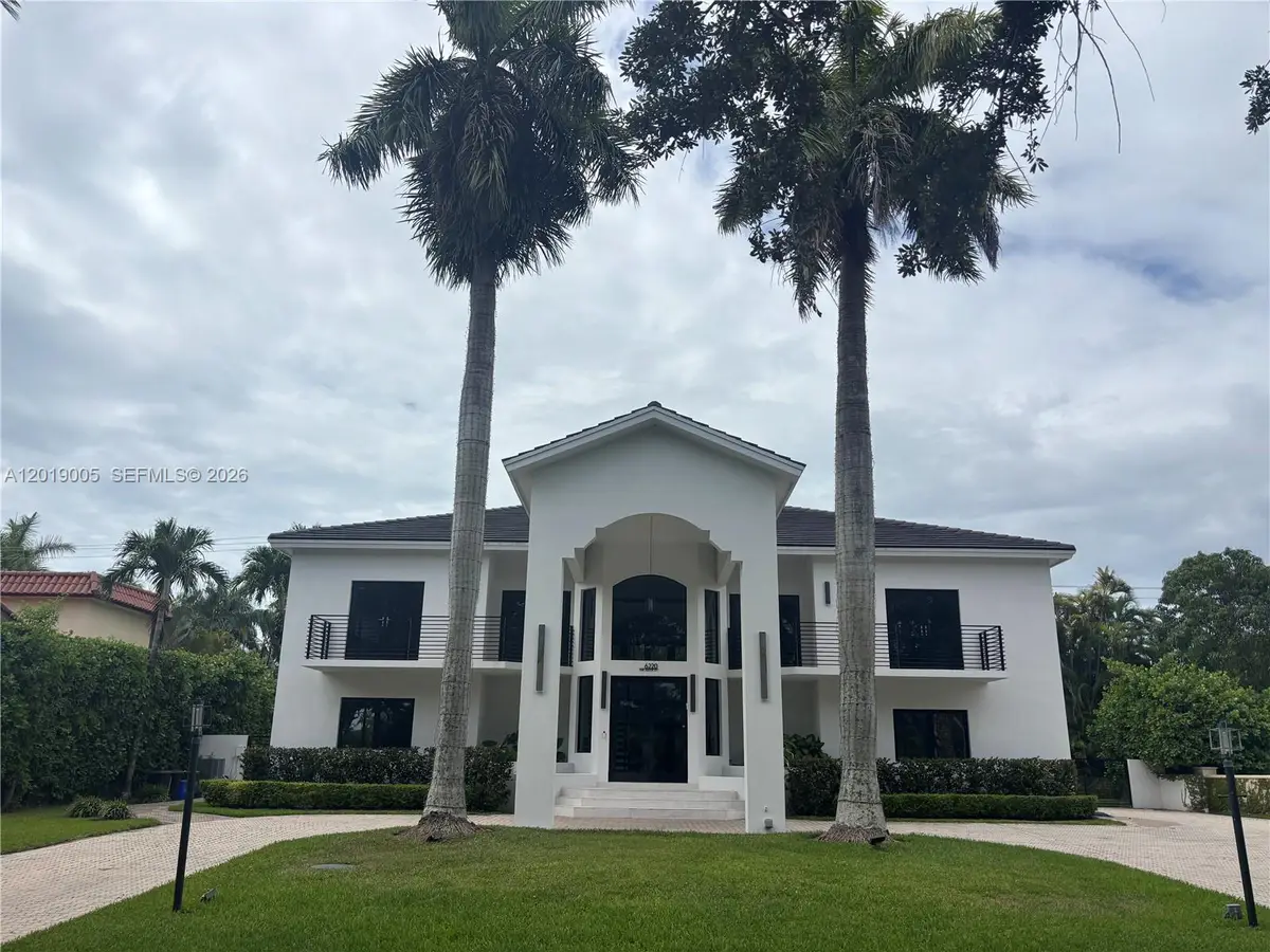 6220 SW 144th St, Coral Gables, FL 33158 - #1
