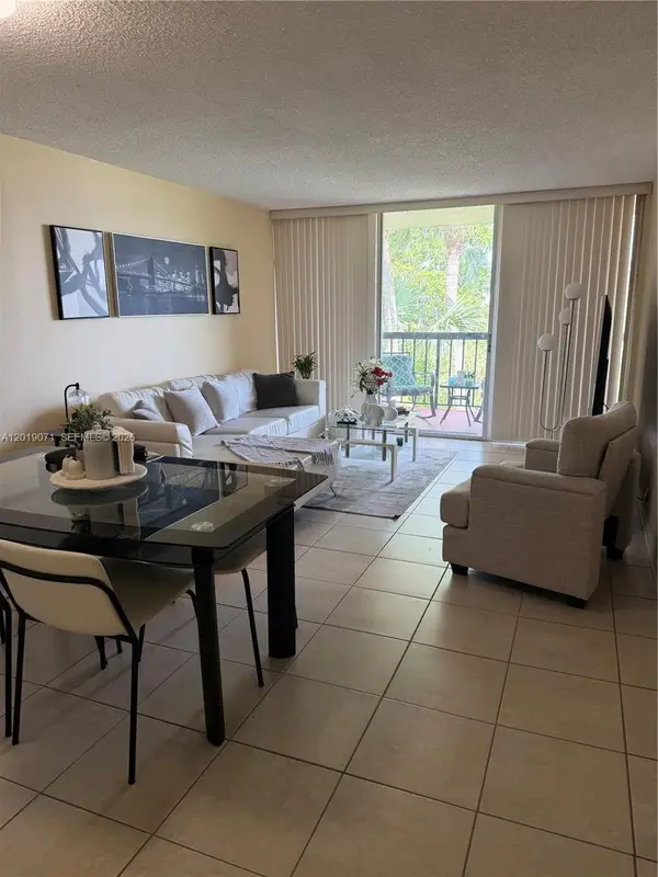 10865 SW 112th Ave #312, Miami, FL 33176