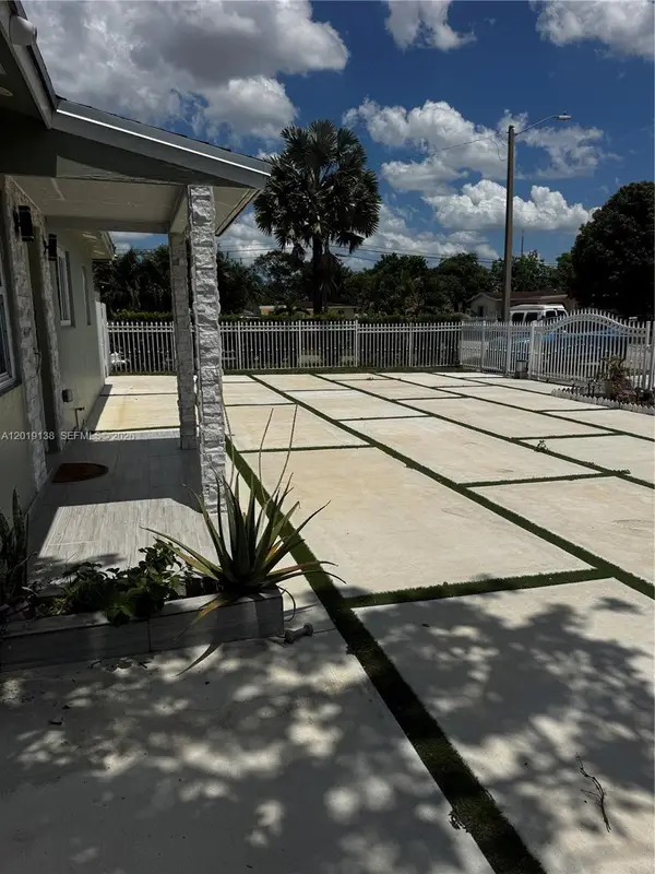 3251 NW 177th Ter, Miami Gardens, FL 33056