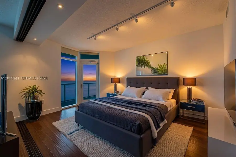 1900 N Bayshore Dr #2204, Miami, FL 33132 - #3