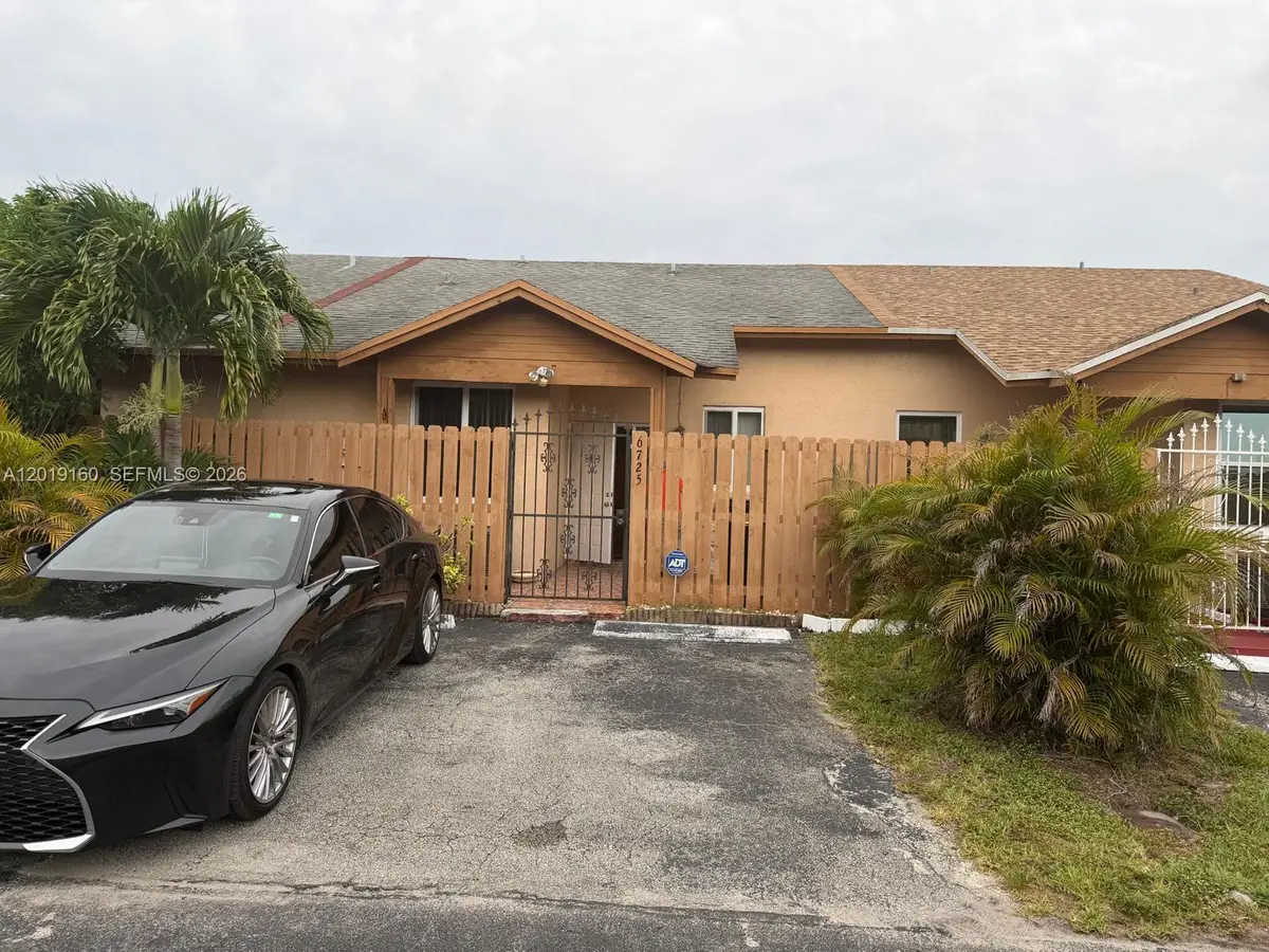6725 NW 188th Ter, Hialeah, FL 33015 - #1