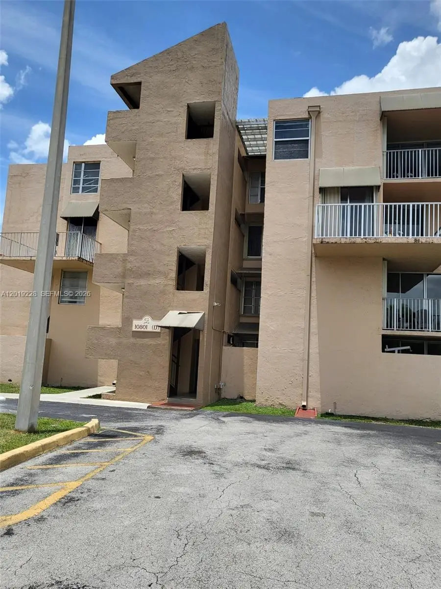10801 SW 109th Ct #D305, Miami, FL 33176 - #3