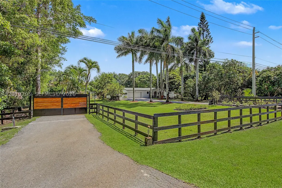 13811 SW 26th St, Davie, FL 33325 - #1