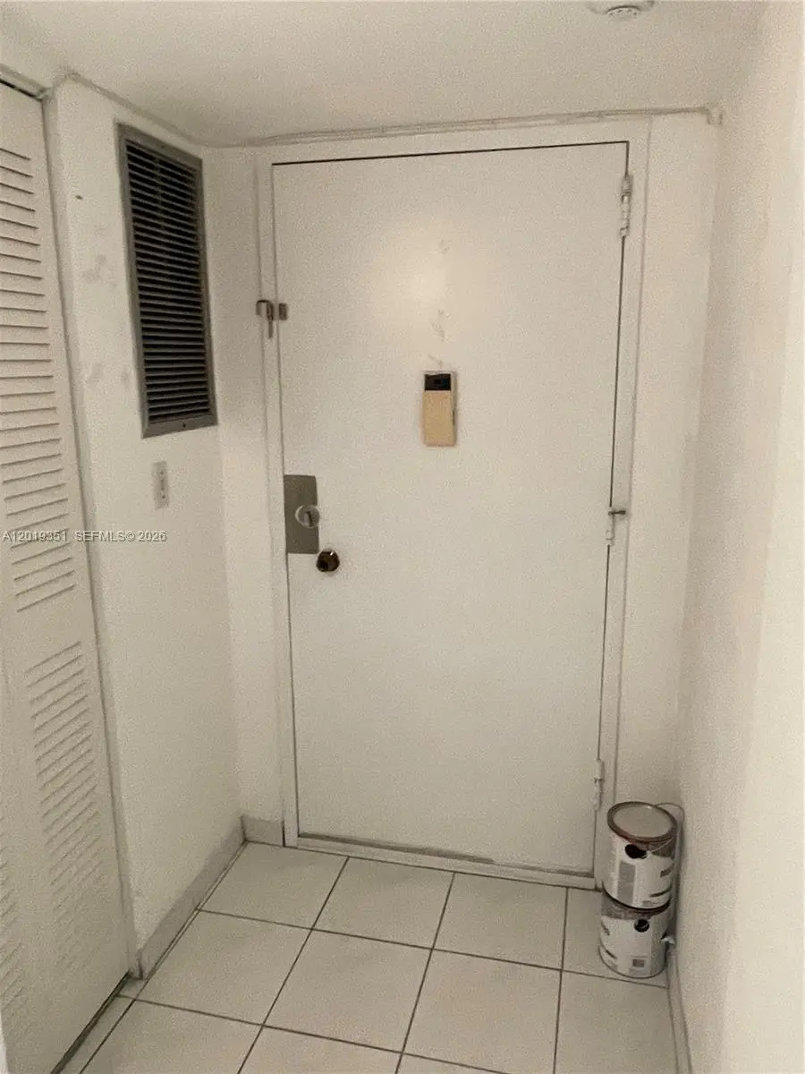7135 Collins Ave #912, Miami Beach, FL 33141 - #3