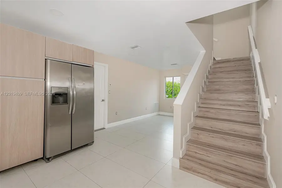 811-817 NW 3rd Ave, Fort Lauderdale, FL 33311 - #2