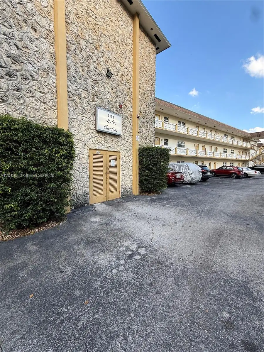 5131 W Oakland Park Blvd #106, Lauderdale Lakes, FL 33313 - #3
