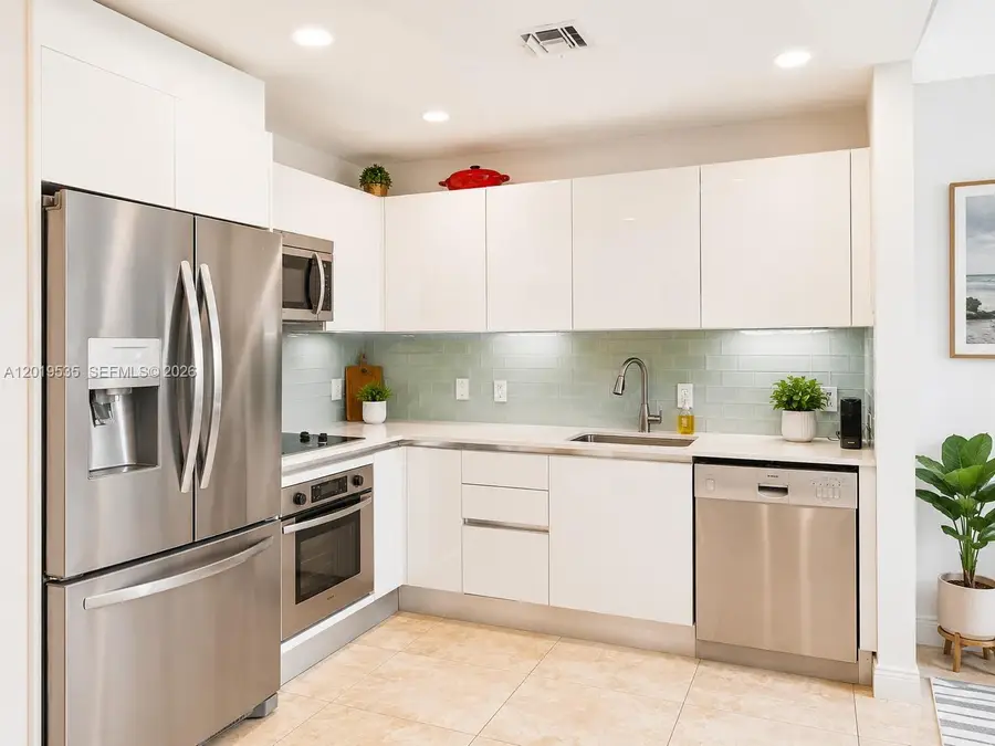 1050 Brickell Ave #410, Miami, FL 33131 - #3