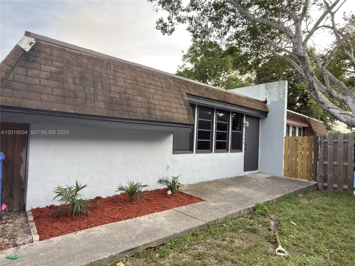 1309 NW 8th Ave, Fort Lauderdale, FL 33311 - #1