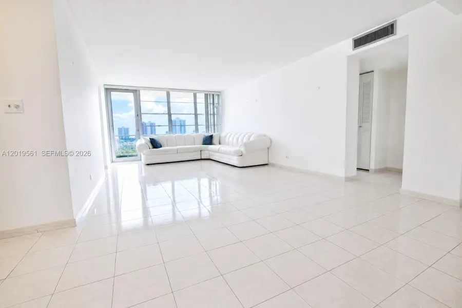 230 174th St #1916, Sunny Isles Beach, FL 33160 - #3