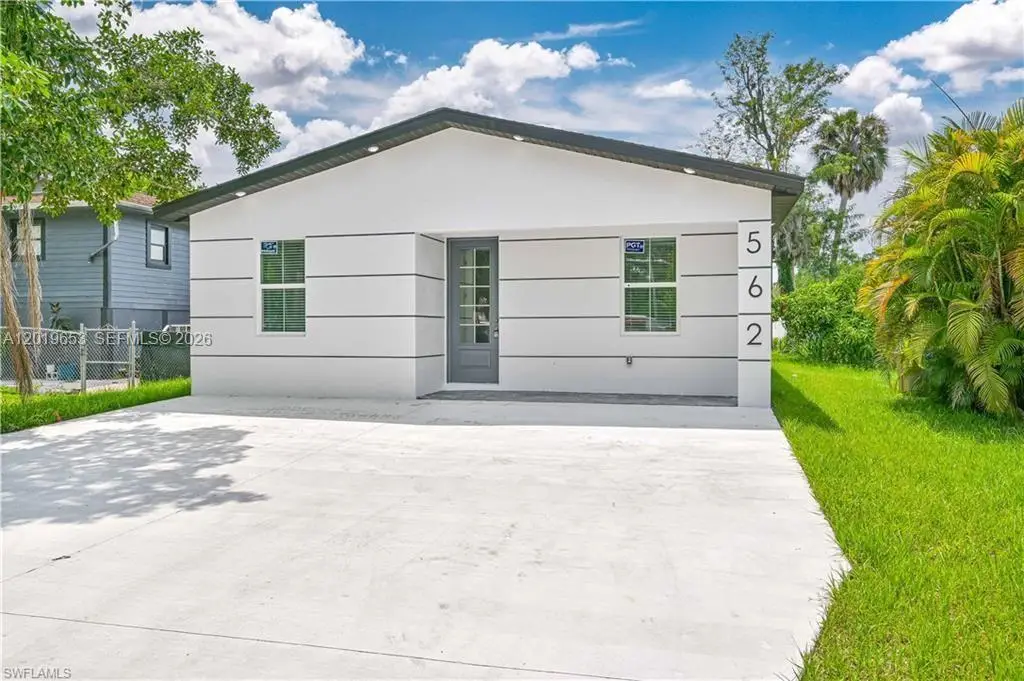 2223 Carver Ave, Fort Myers, FL 33916 - #1