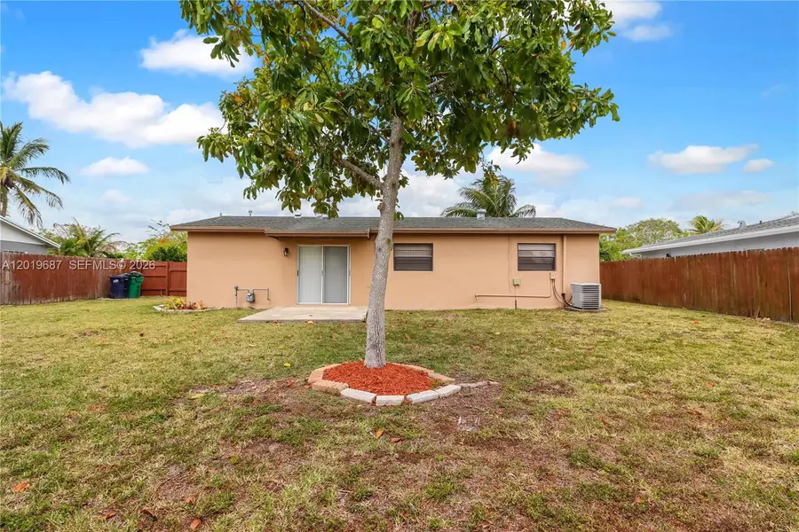 15502 SW 102nd Ave, Miami, FL 33157 - #2