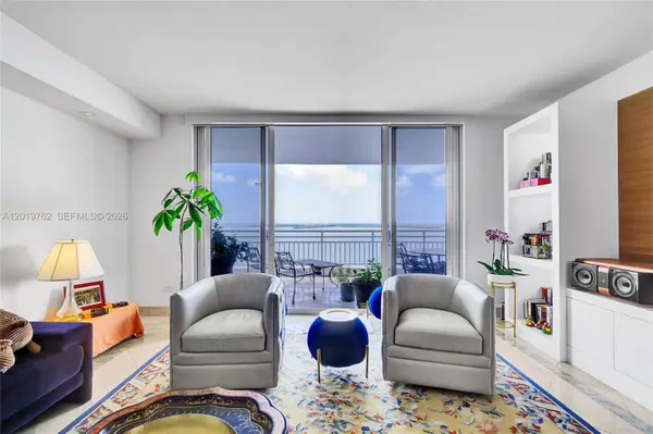 808 Brickell Key Dr #2104, Miami, FL 33131