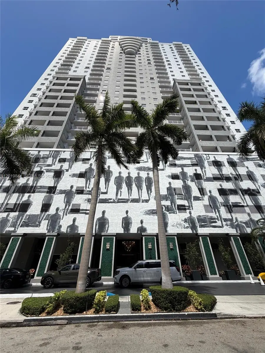 185 SE 14th Ter #1105, Miami, FL 33131 - #1