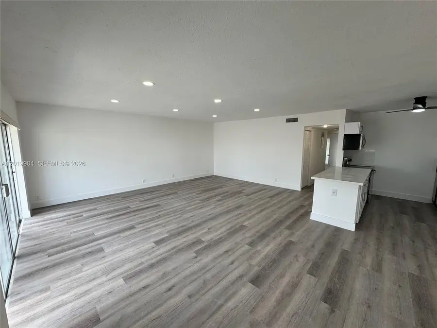630 Layne Blvd #211, Hallandale Beach, FL 33009 - #2