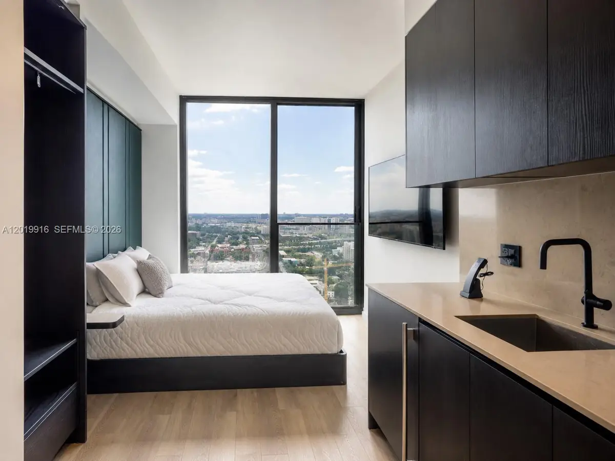 20 NE 11 St #3112B, Miami, FL 33132 - #1