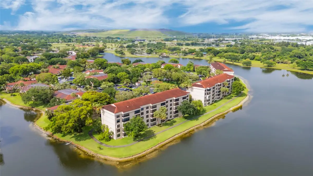 2768 Carambola Cir S #401, Coconut Creek, FL 33066 - #1