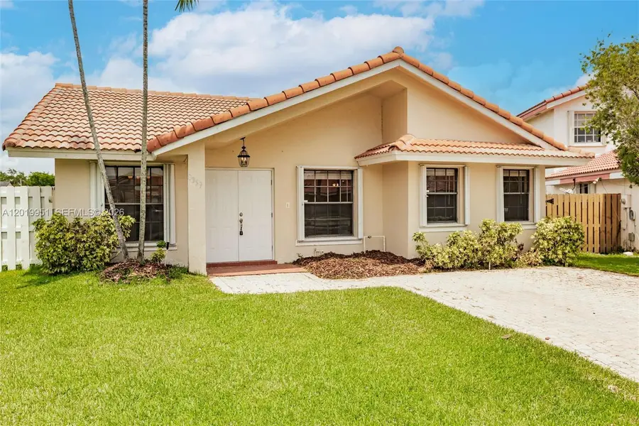 8359 NW 189th St Rd, Hialeah, FL 33015 - #3