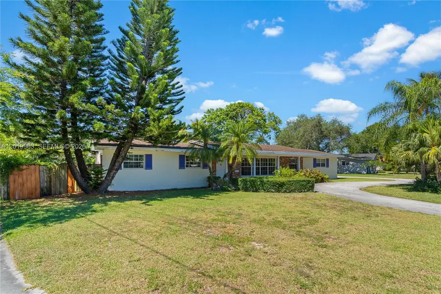 8200 SW 164th St, Palmetto Bay, FL 33157 - #3