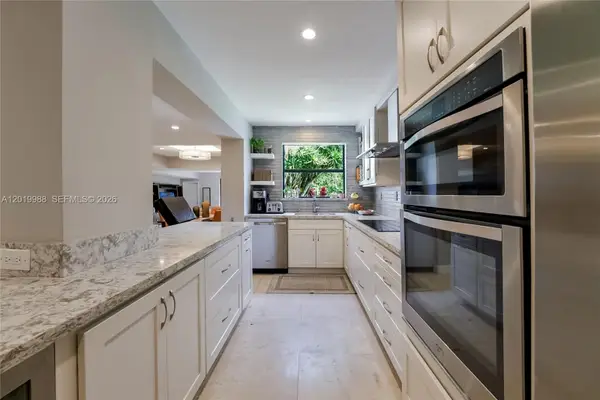 321 Poinciana Dr #901, Sunny Isles Beach, FL 33160
