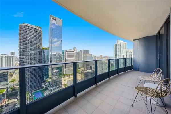 1000 Brickell Plz #4014, Miami, FL 33131