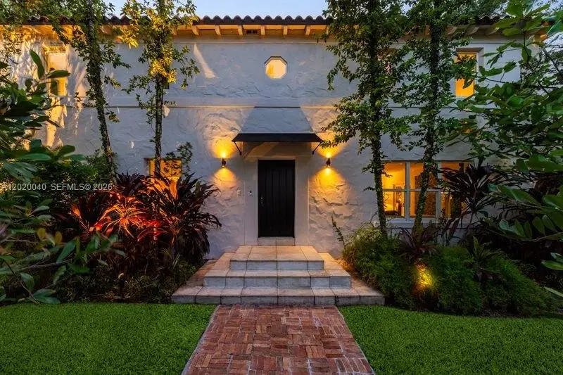 5812 Alton Rd, Miami Beach, FL 33140 - #2