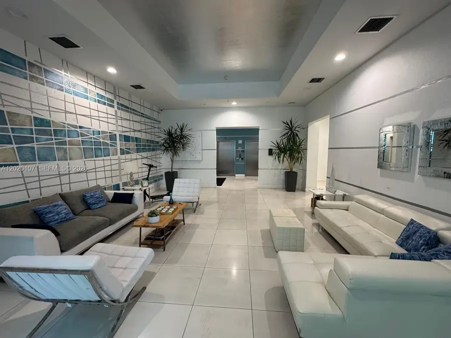 1723 SW 2nd Ave #704, Miami, FL 33129 - #2