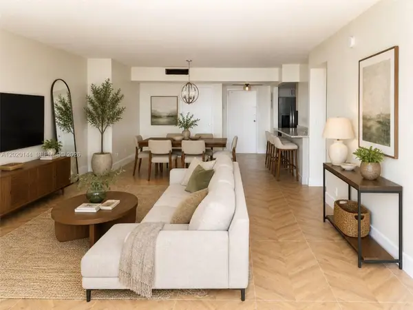 2500 Parkview Dr #1816, Hallandale Beach, FL 33009