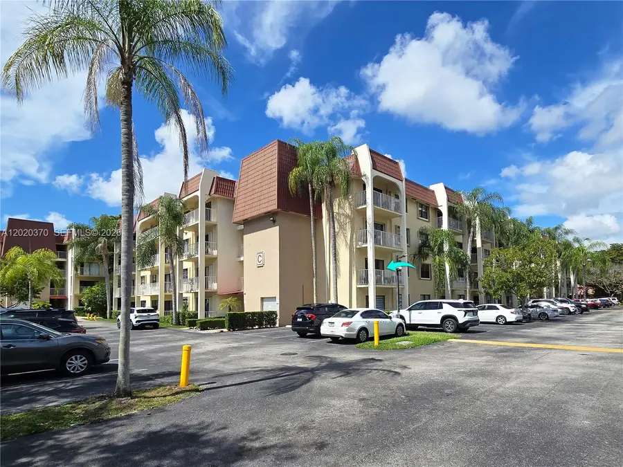 9301 SW 92nd Ave #204C, Miami, FL 33176 - #2