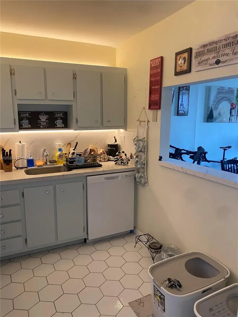 Address Withheld By Seller, North Miami, FL 33161 - #3